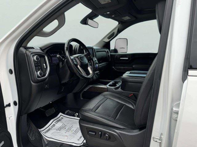 Used 2022 GMC Sierra 3500 Denali AWD/4WD image 21