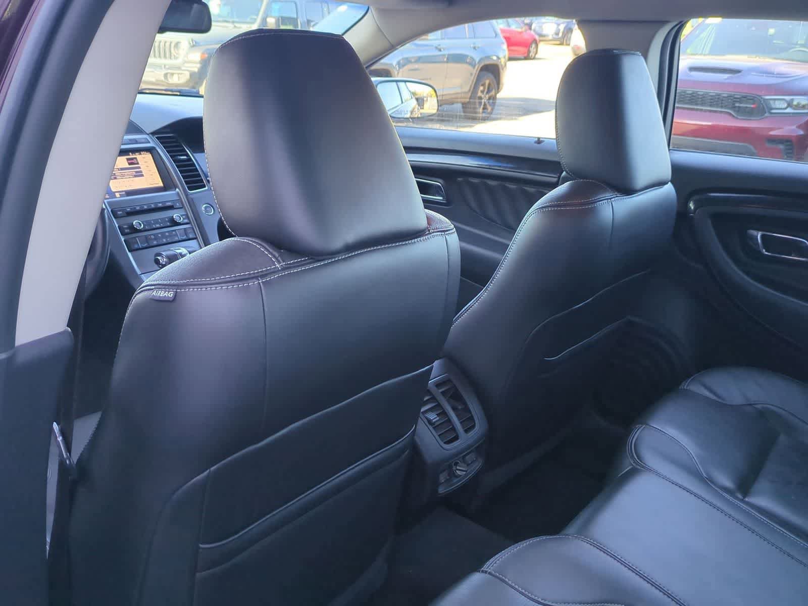 Used 2011 Ford Taurus Limited w/ 303A Rapid Spec Order Code FWD image 17