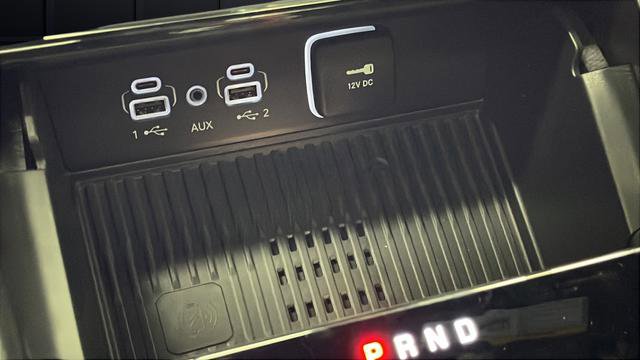 New 2026 Jeep Grand Cherokee Altitude image 38