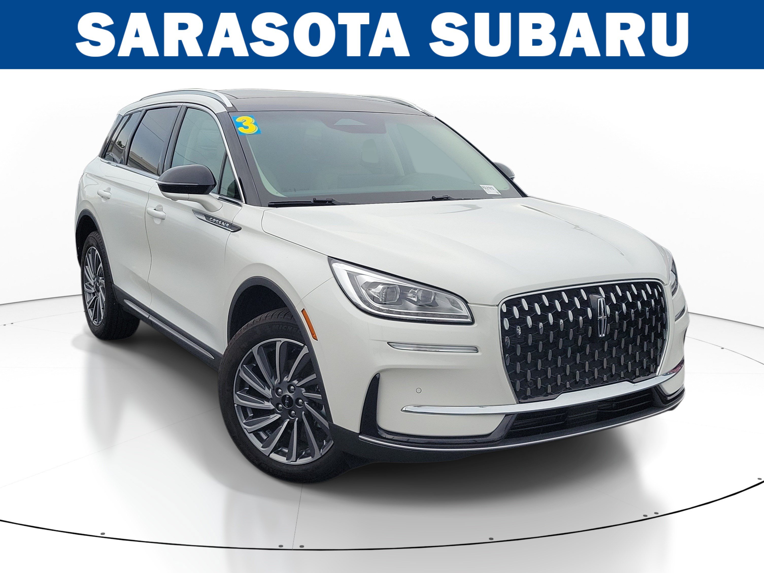 Used 2023 Lincoln Corsair Reserve w/ Equipment Group 201A FWD image 1
