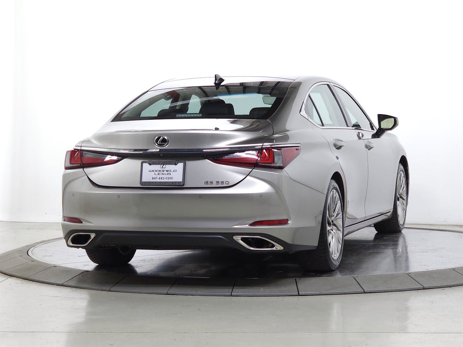 Used 2019 Lexus ES 350 w/ Accessory Package image 9