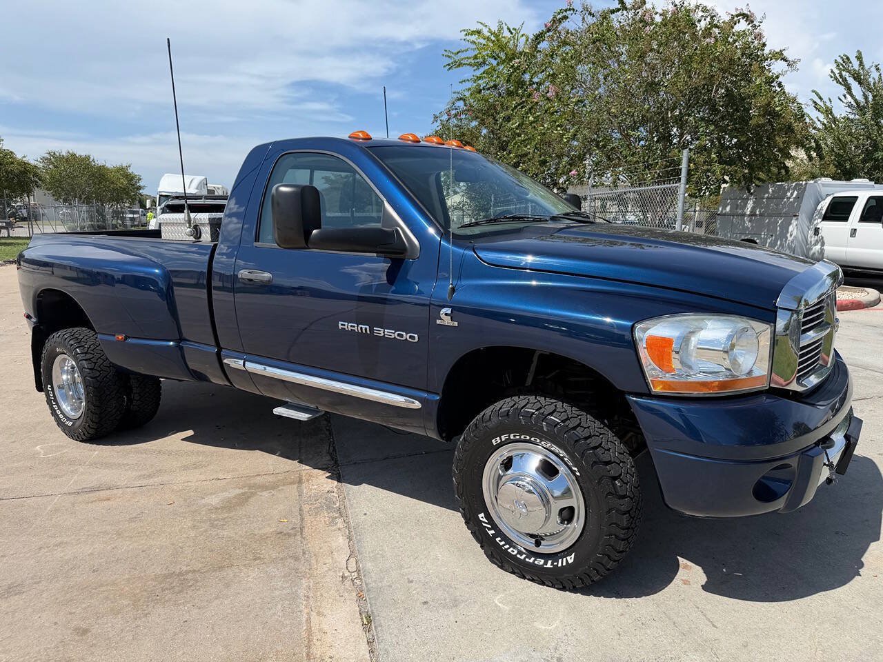 Used 2006 Dodge Ram 3500 Truck Laramie AWD/4WD image 13