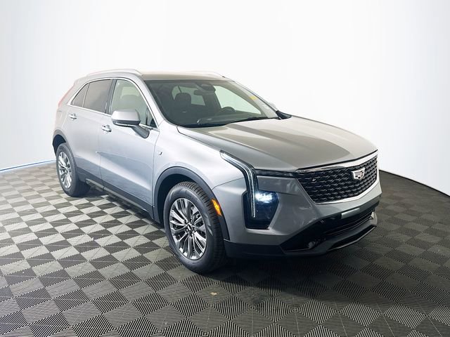 Used 2024 Cadillac XT4 Premium Luxury image 1