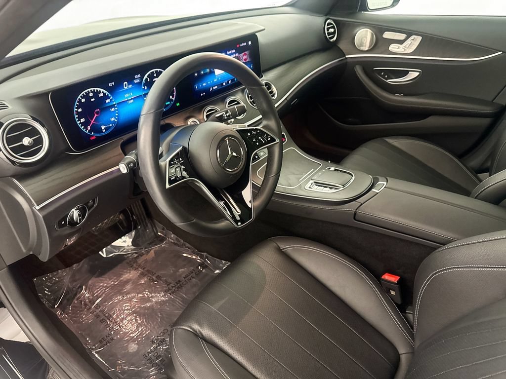 Used 2023 Mercedes-Benz E 450 4MATIC Sedan image 9