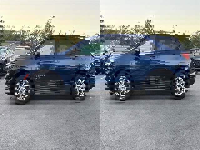 Used 2022 Chevrolet Equinox LS image 3