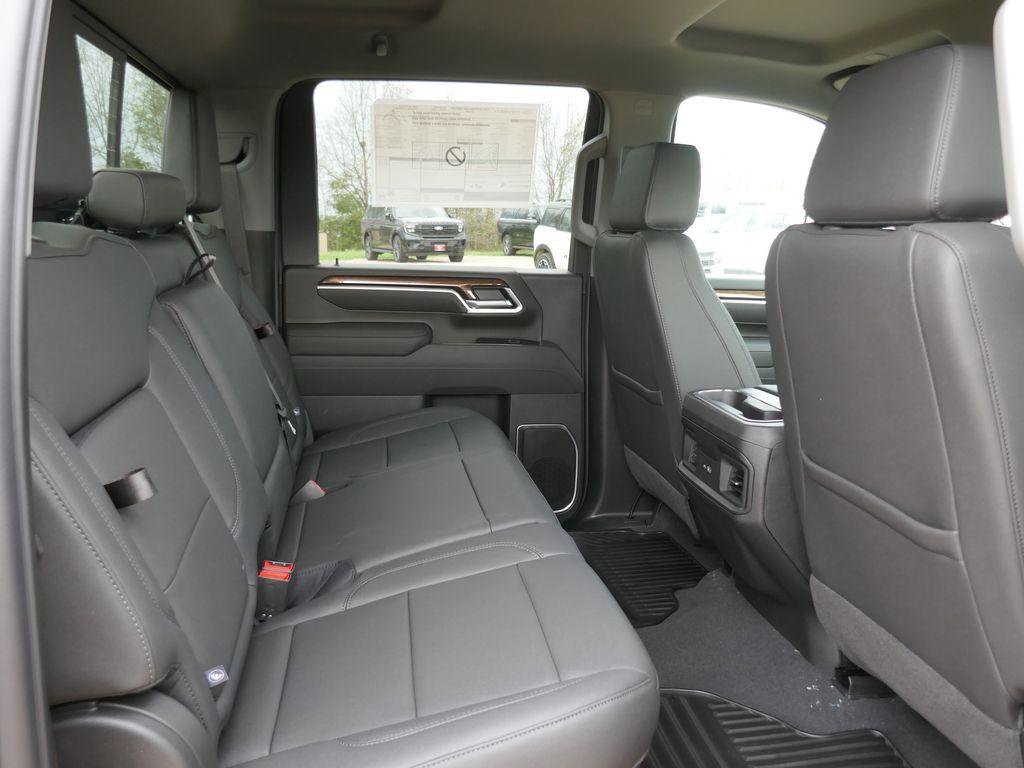 New 2026 Chevrolet Silverado 2500 LT w/ Trail Boss Package image 13