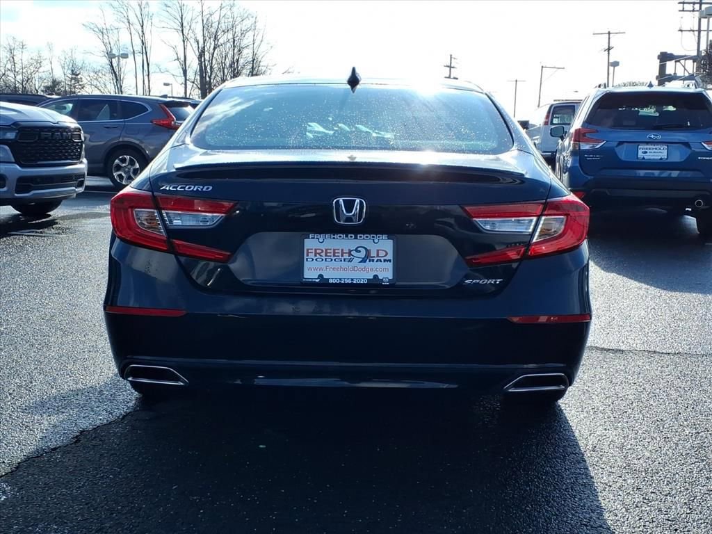 Used 2018 Honda Accord Sport image 19