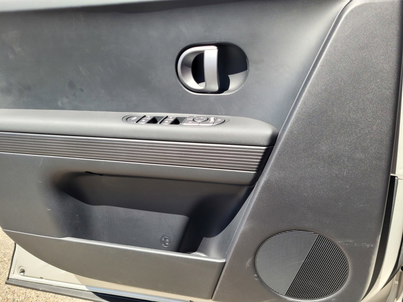 Certified 2025 Hyundai Ioniq 5 SEL RWD image 22