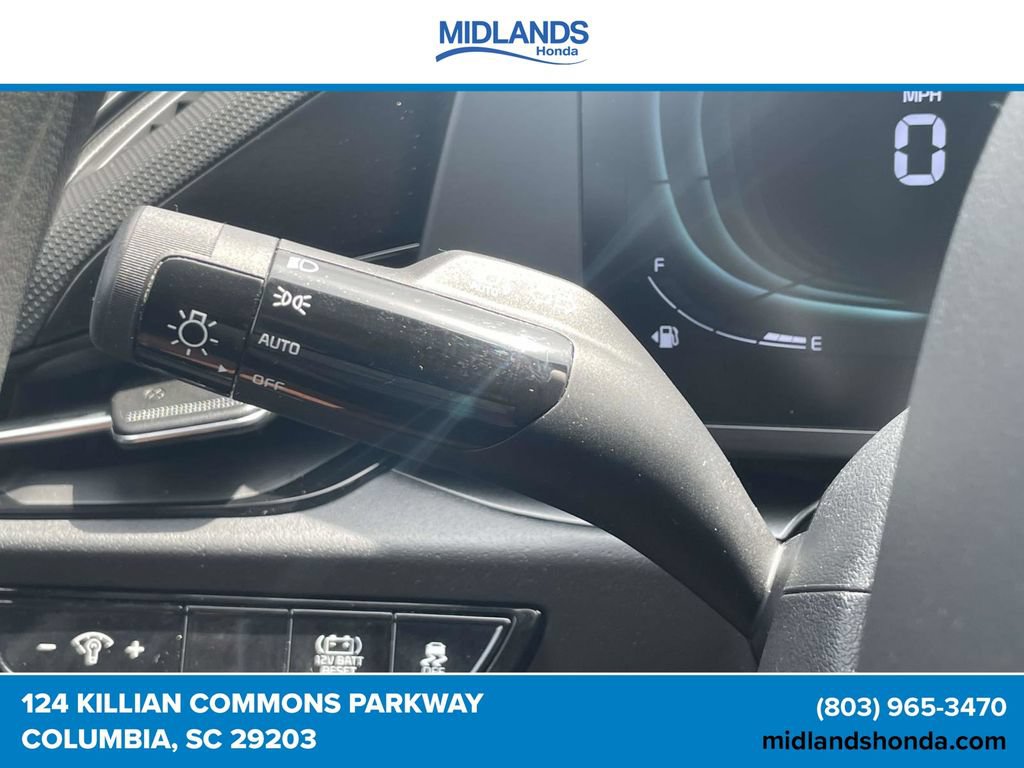 Used 2024 Kia Niro LX FWD image 23
