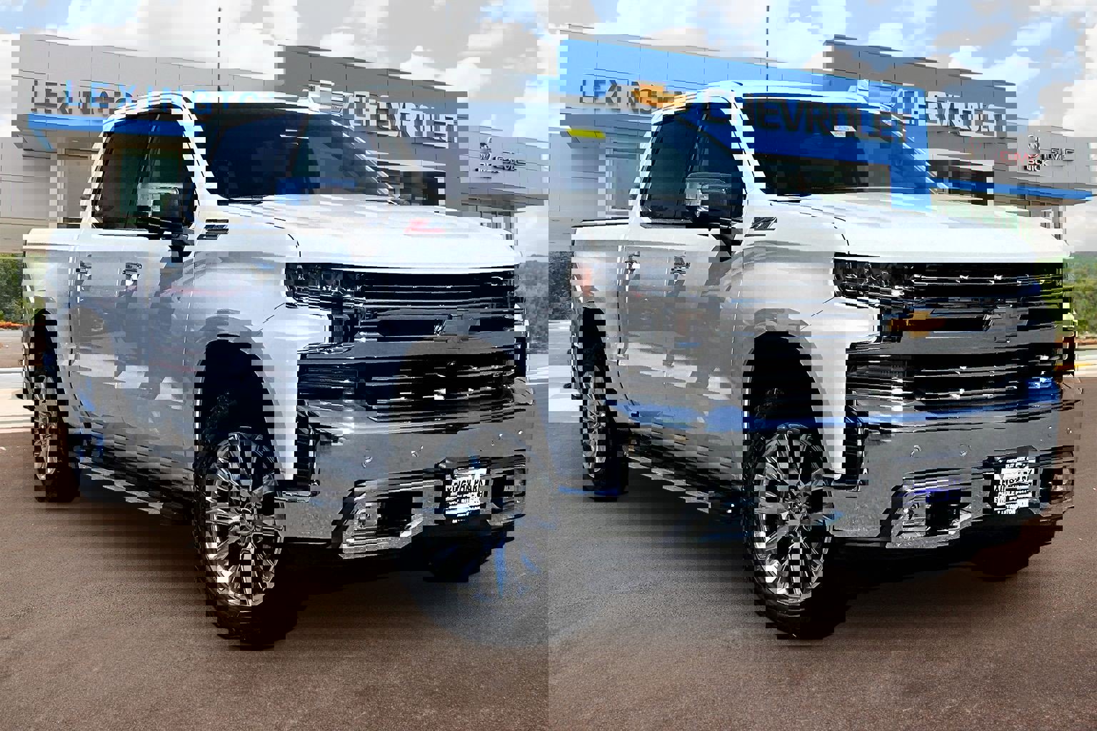 Used 2022 Chevrolet Silverado 1500 LTZ w/ LTZ Premium Package image 1