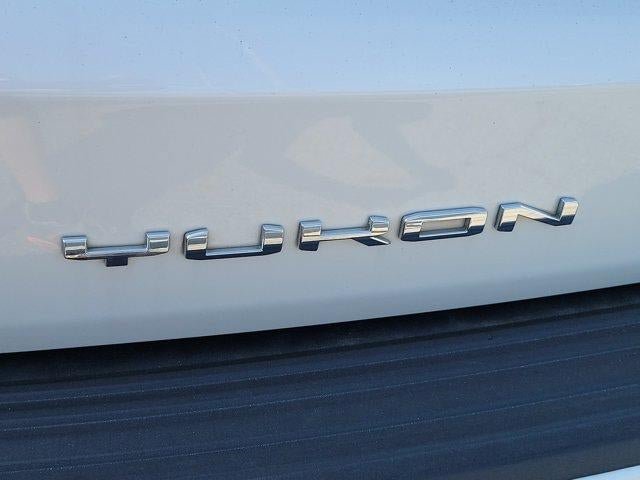 Used 2023 GMC Yukon Denali Ultimate AWD/4WD image 12