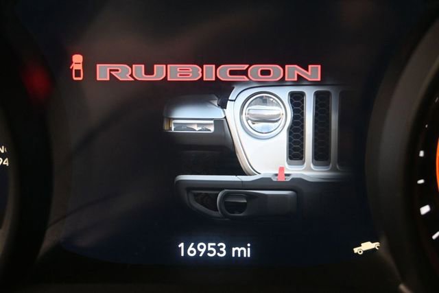 Used 2024 Jeep Gladiator Rubicon w/ Technology Group AWD/4WD image 16