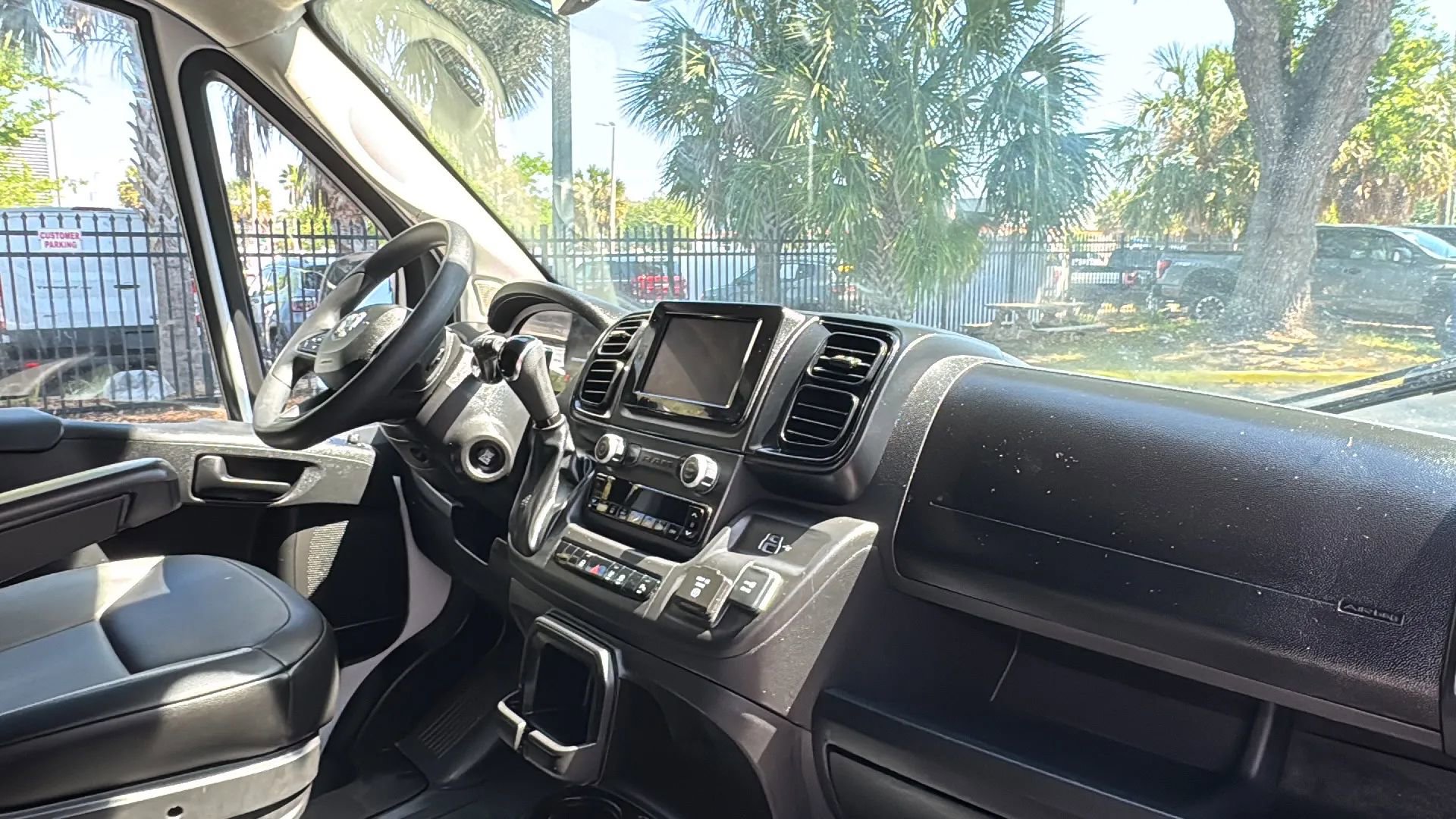 Used 2024 RAM ProMaster 2500 w/ Safety Group FWD image 9