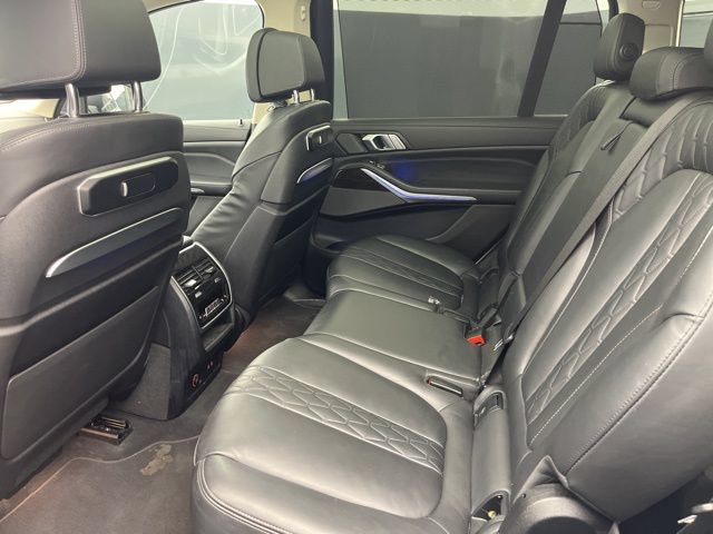 Used 2023 BMW X7 xDrive40i AWD/4WD image 18