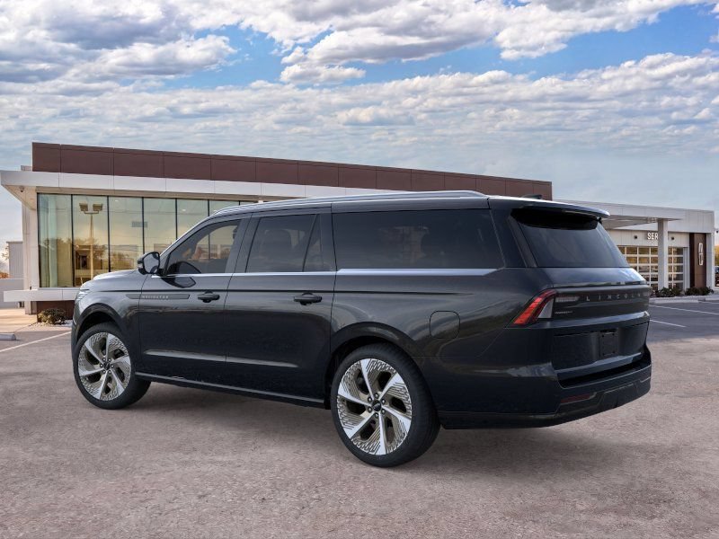 New 2026 Lincoln Navigator L Black Label AWD/4WD image 4