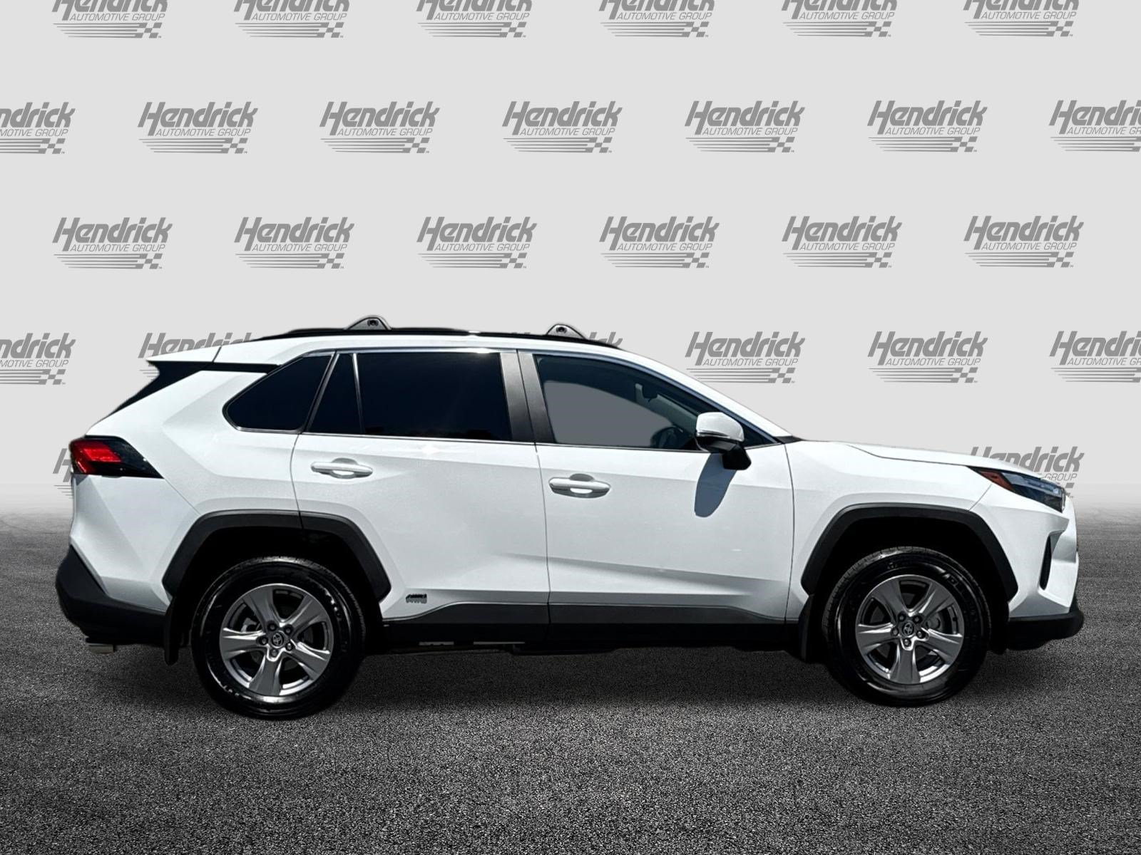 Used 2025 Toyota RAV4 XLE w/ Convenience Package AWD/4WD image 3