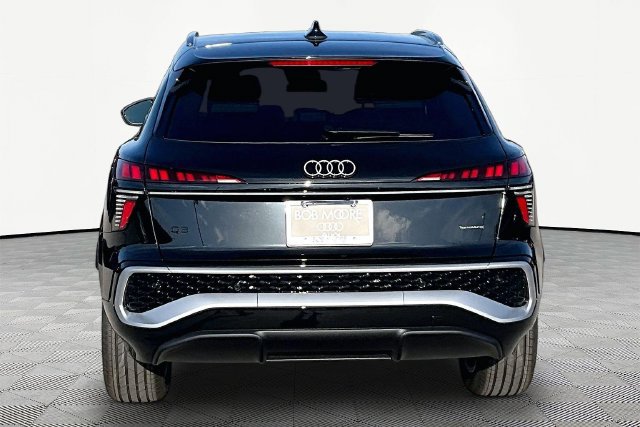 New 2026 Audi Q3 quattro 2.0T AWD/4WD image 4