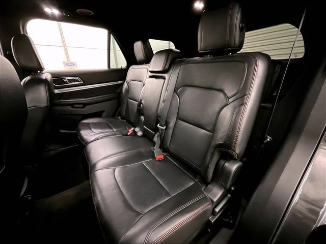 Used 2018 Ford Explorer Sport AWD/4WD image 25