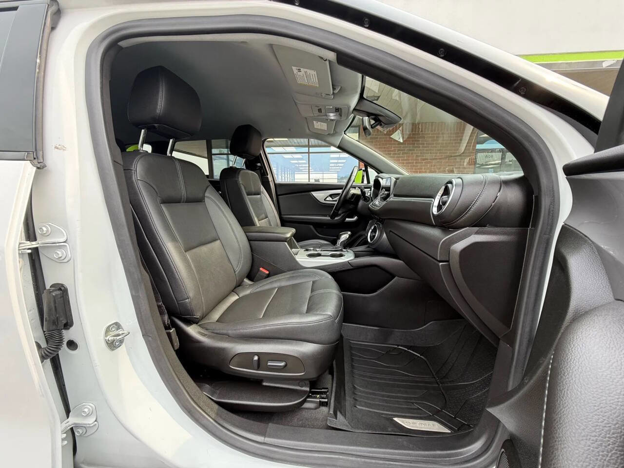 Used 2022 Chevrolet Blazer LT AWD/4WD image 32