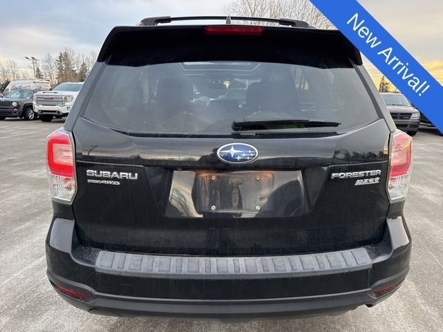 Used 2017 Subaru Forester 2.5i Premium w/ All-Weather Package image 6