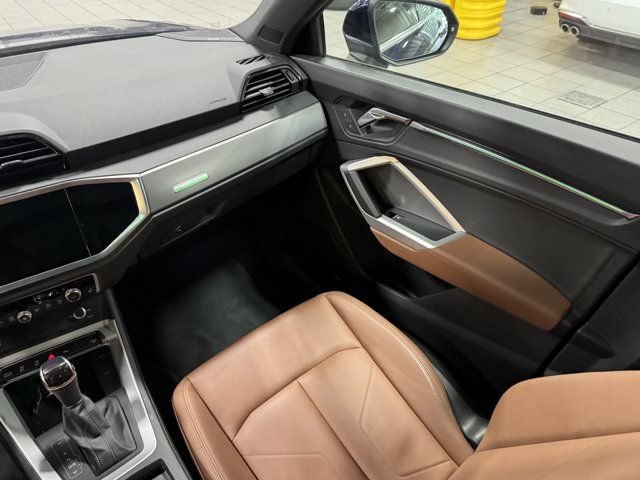 Used 2022 Audi Q3 2.0T Premium Plus AWD/4WD image 16