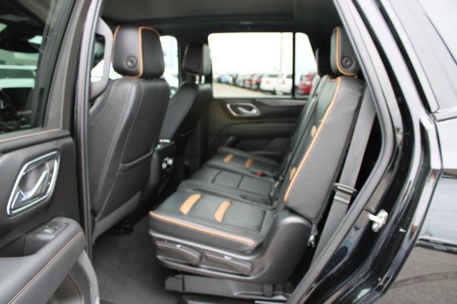 Used 2023 GMC Yukon AT4 w/ AT4 Premium Package AWD/4WD image 17