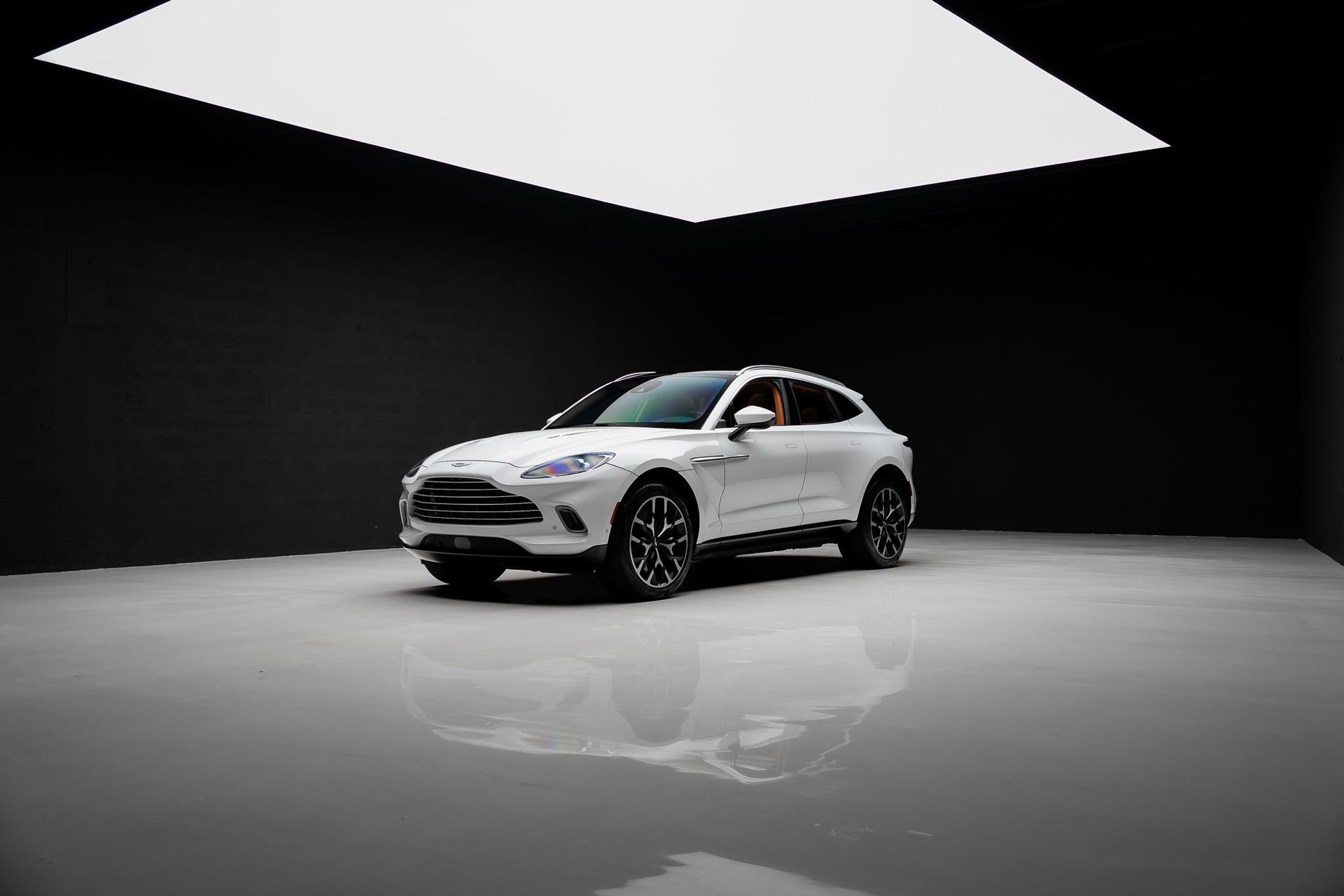 Used 2023 Aston Martin DBX AWD/4WD image 83