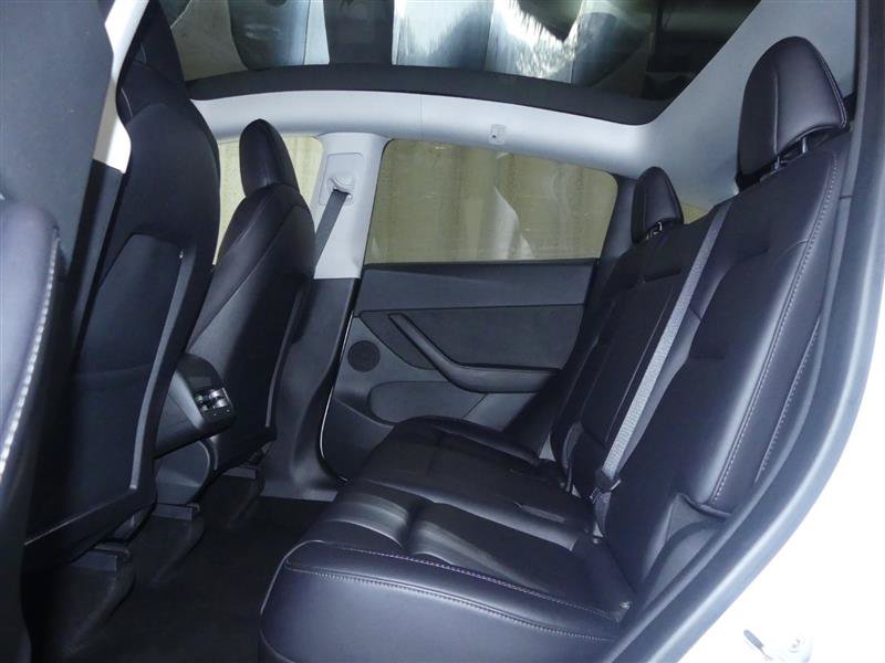 Used 2022 Tesla Model Y Performance AWD/4WD image 21