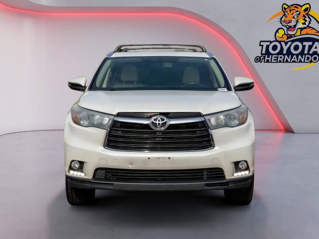 Used 2016 Toyota Highlander Limited FWD image 2