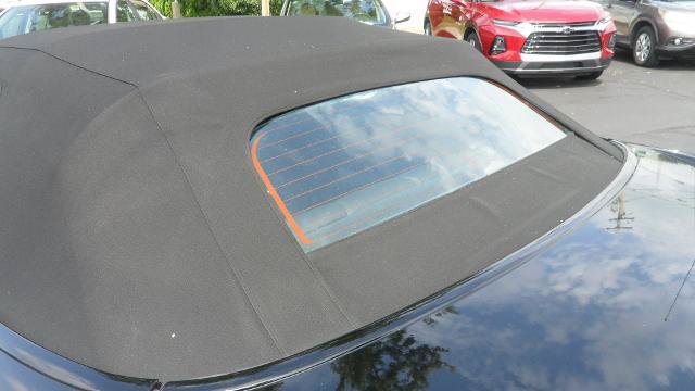 Used 2002 Chevrolet Camaro LT w/ Performance Handling Pkg RWD image 9