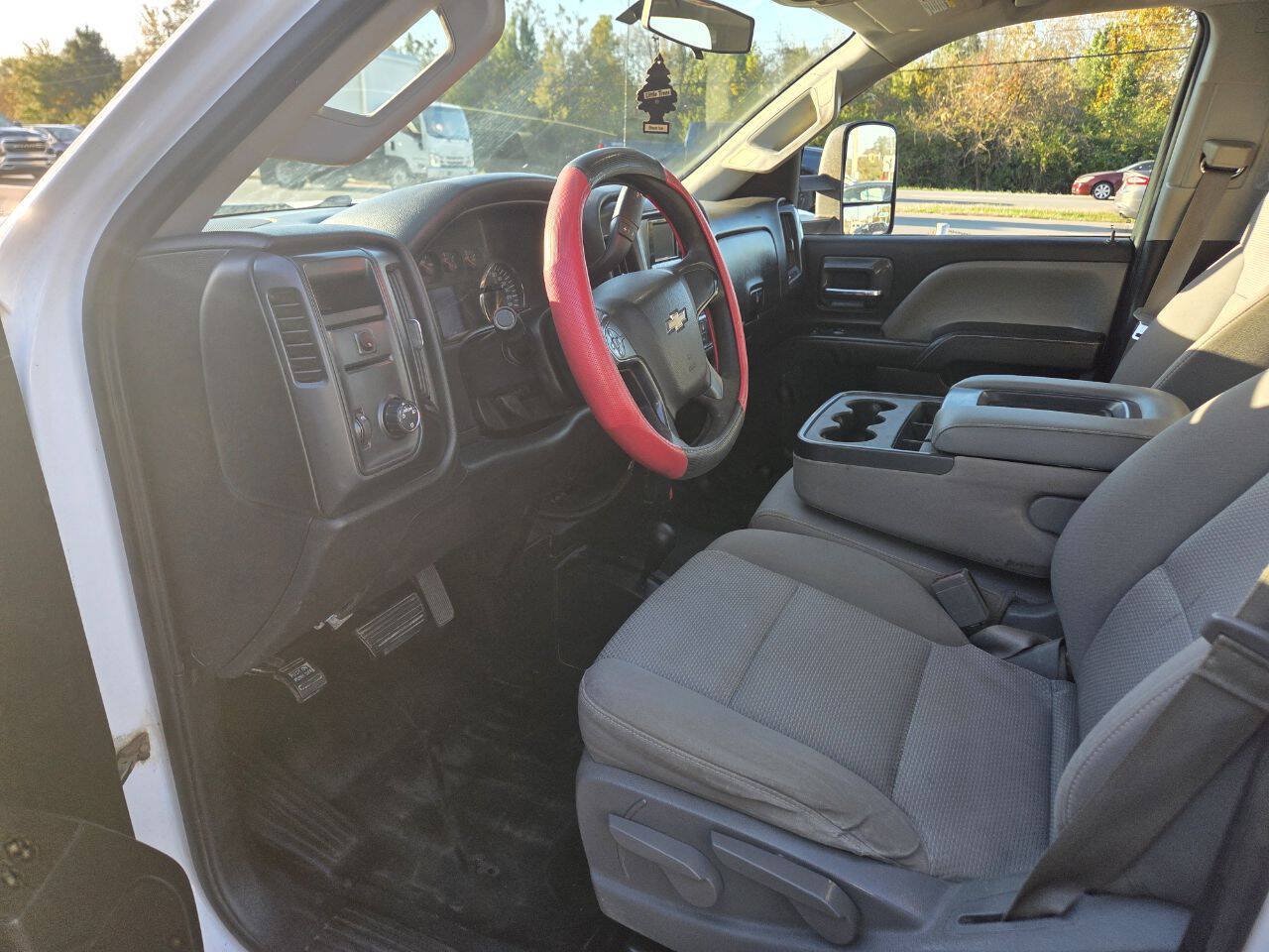 Used 2015 Chevrolet Silverado 2500 W/T AWD/4WD image 11