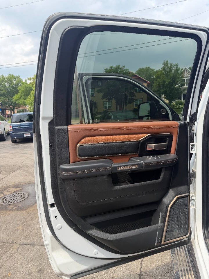 Used 2023 RAM 3500 Limited AWD/4WD image 8