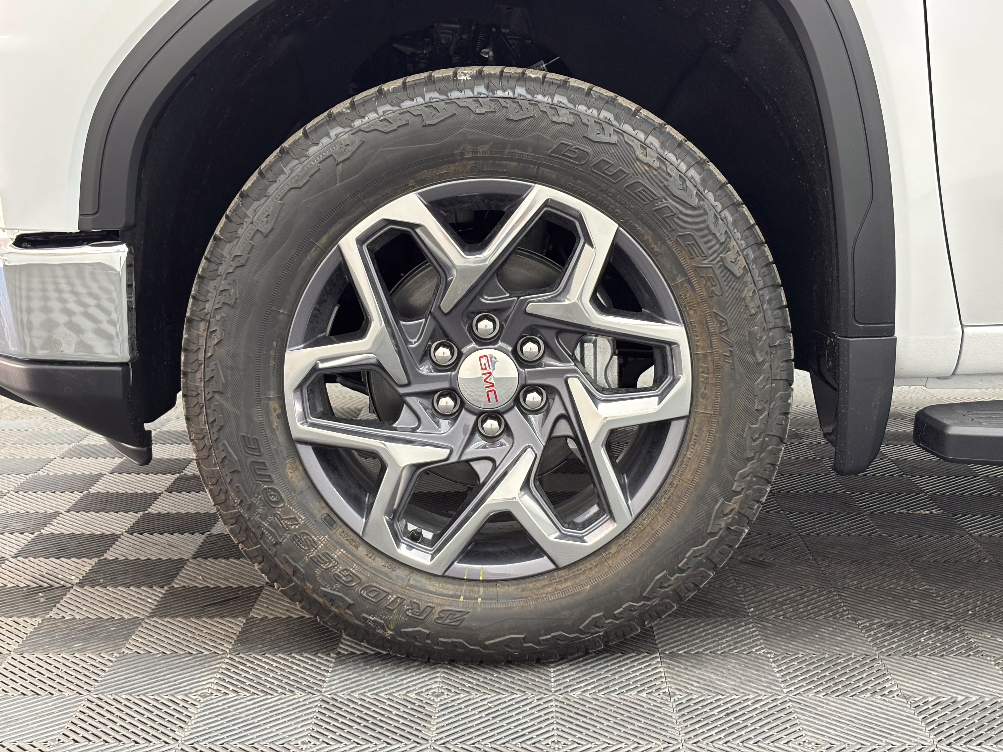 New 2026 GMC Sierra 1500 SLT w/ SLT Premium Package AWD/4WD image 14