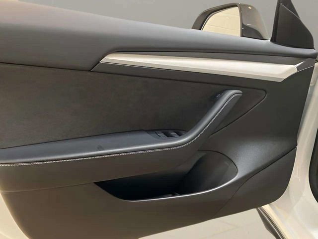 Used 2021 Tesla Model 3 Standard Range Plus RWD image 36