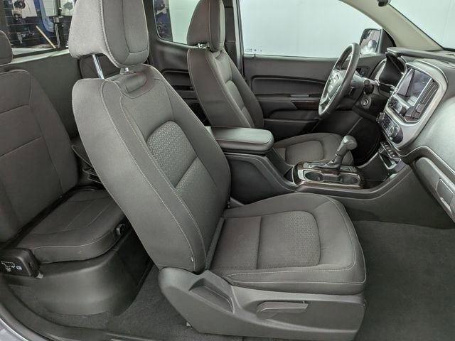 Used 2020 GMC Canyon SLE w/ Driver Alert Package image 28