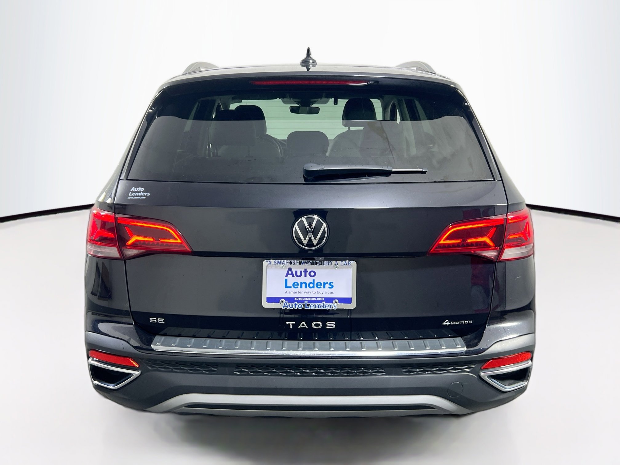 Used 2023 Volkswagen Taos SE AWD/4WD image 6