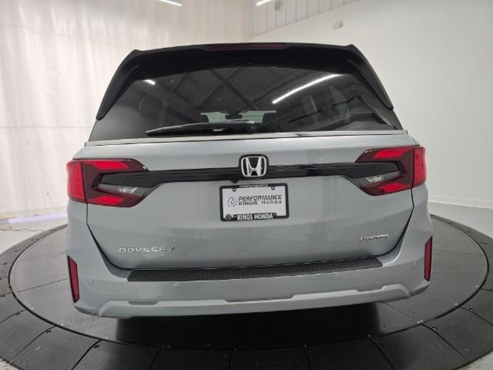 New 2026 Honda Odyssey Touring image 28