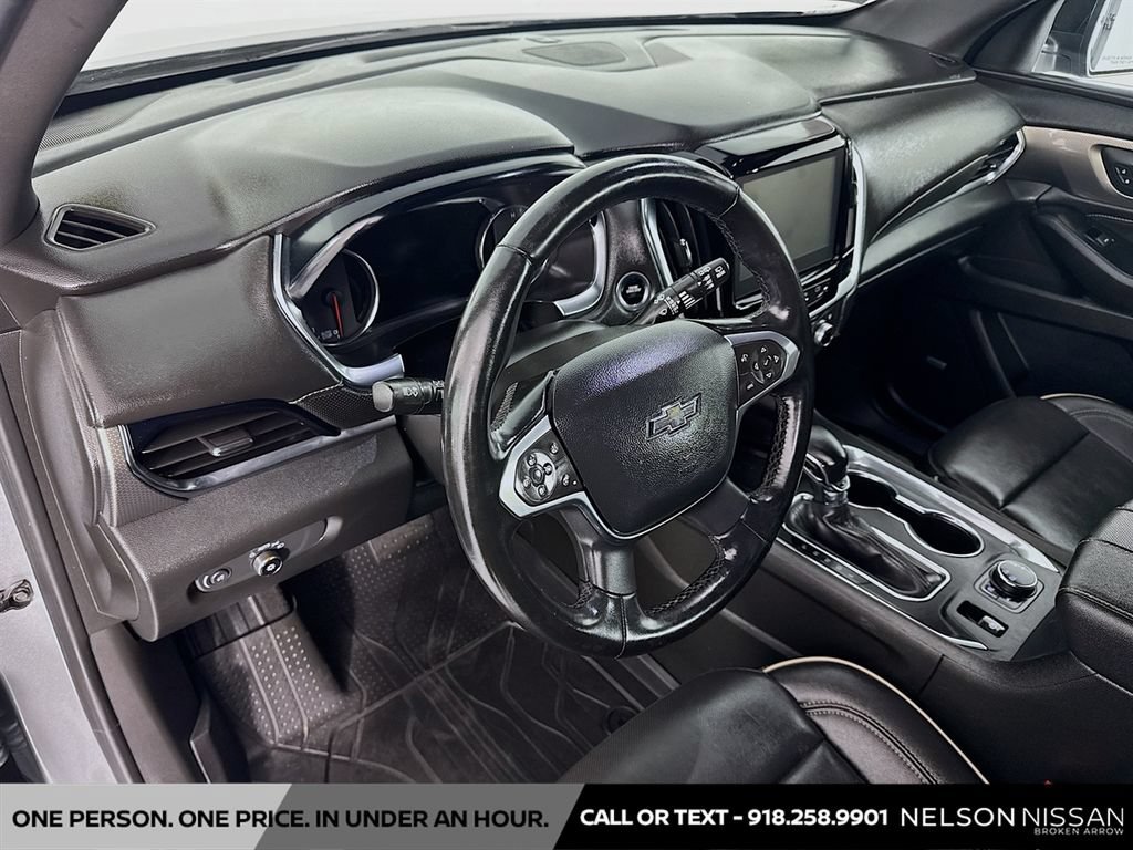 Used 2024 Chevrolet Traverse Premier w/ Redline Edition AWD/4WD image 9
