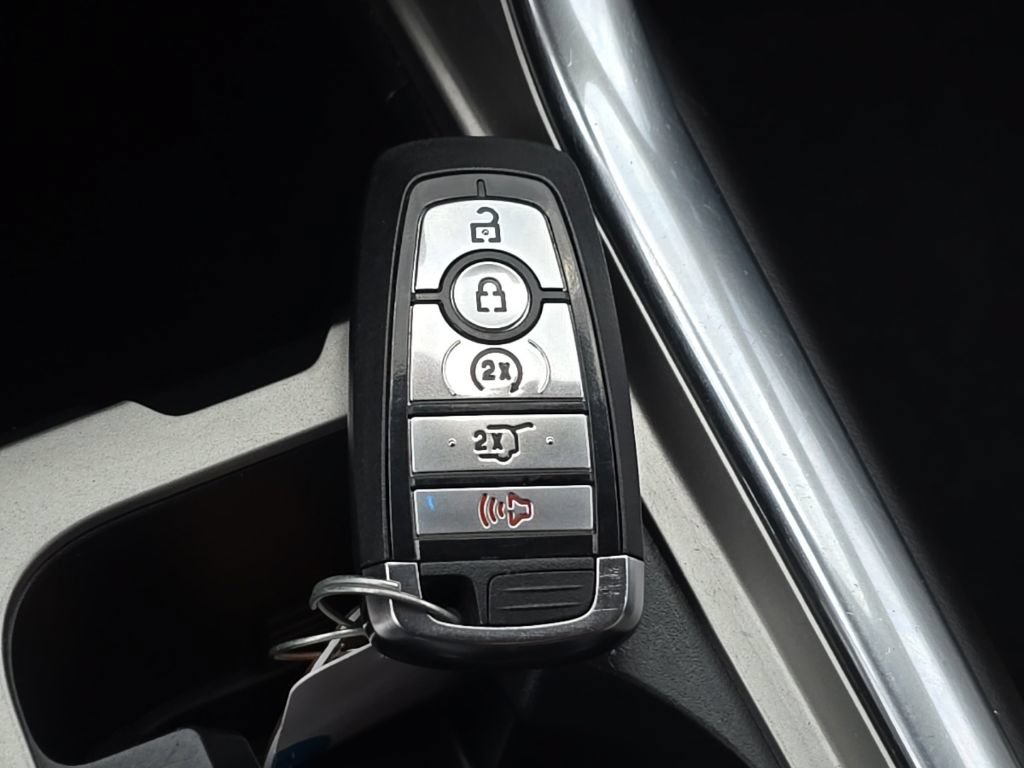 Used 2023 Ford Explorer XLT w/ Equipment Group 202A AWD/4WD image 6