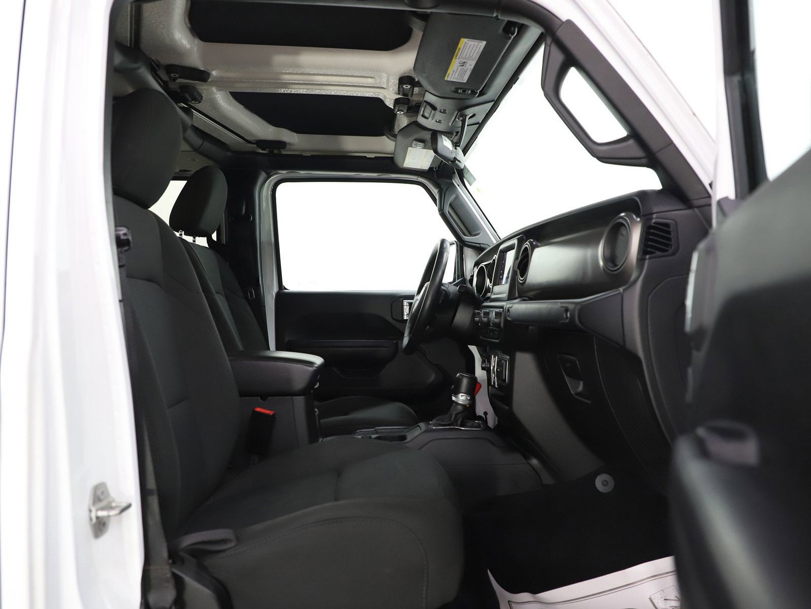 Used 2020 Jeep Gladiator Sport w/ Quick Order Package 24S image 11