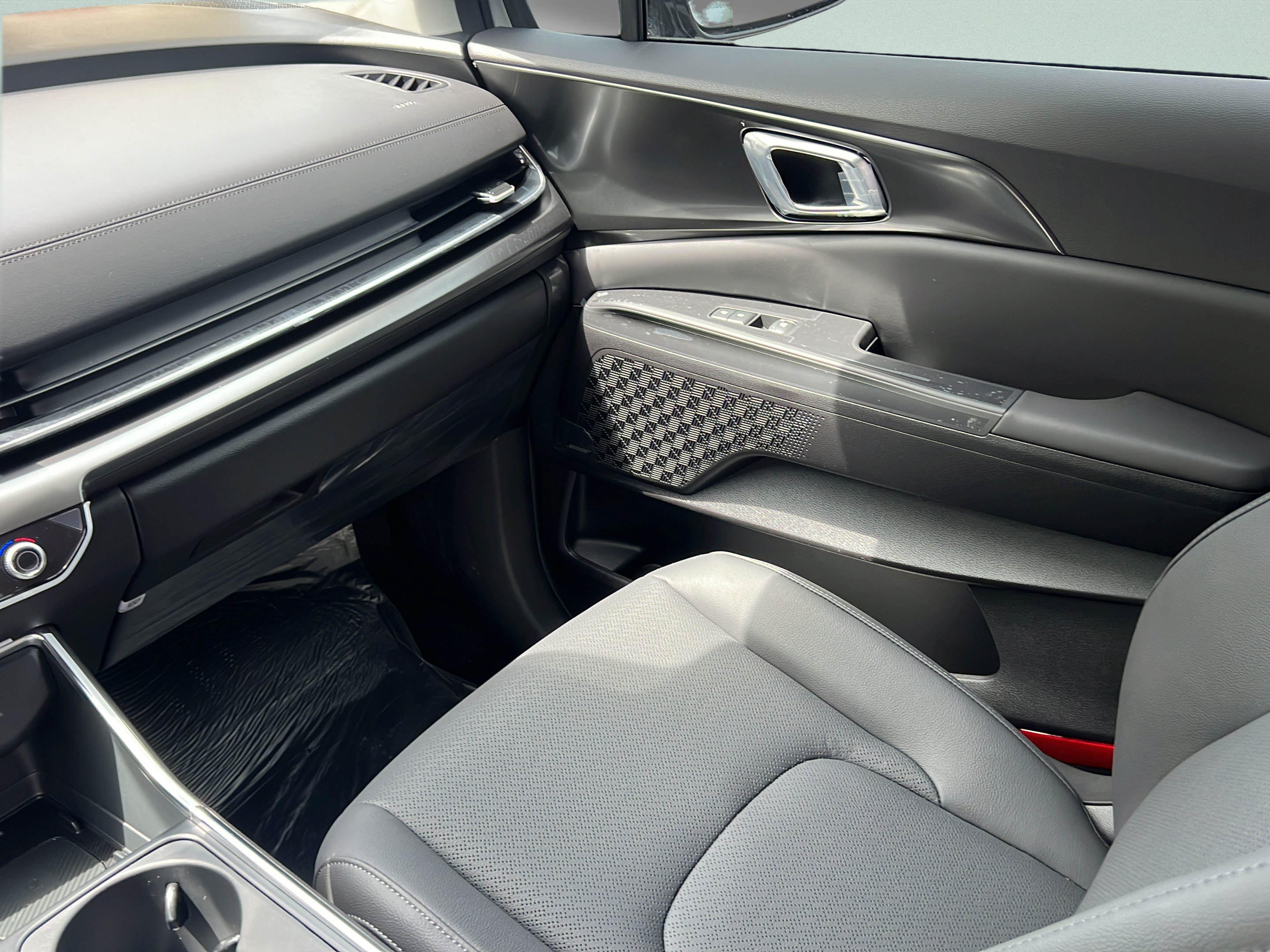 New 2026 Kia Carnival SX Prestige FWD image 13