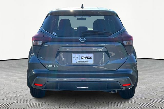 New 2025 Nissan Kicks Play S image 4