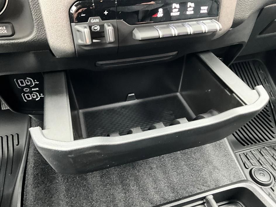 New 2026 RAM 1500 Classic Warlock image 25