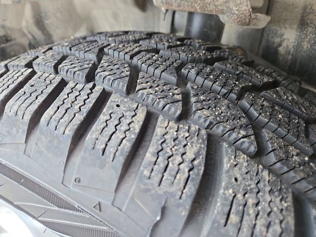 Used 2018 Jeep Renegade Latitude w/ Cold Weather Group image 8