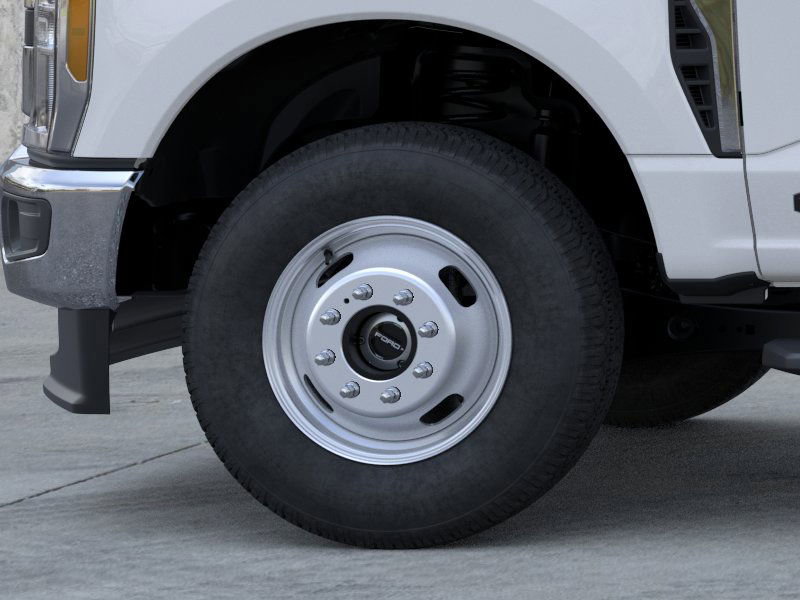 New 2026 Ford F350 XL w/ XL Chrome Package image 19