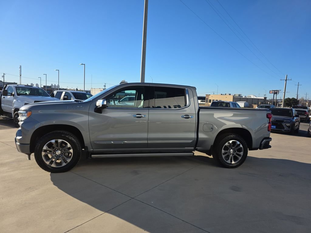 Used 2024 Chevrolet Silverado 1500 High Country w/ Z71 Off-Road Package image 4