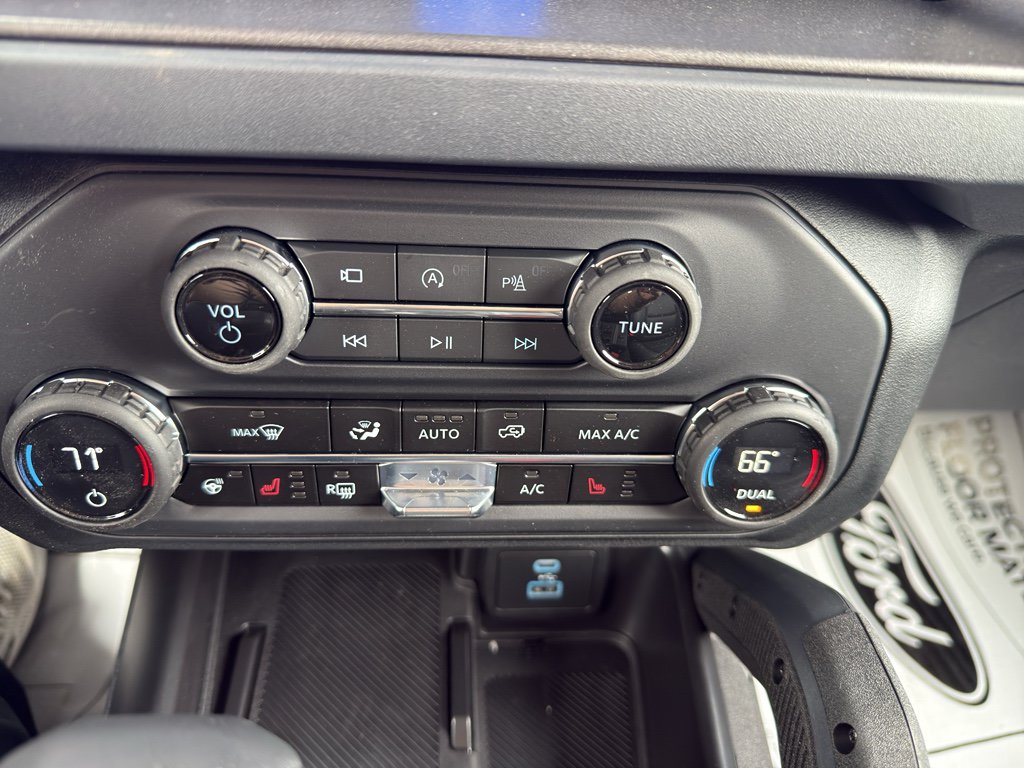 New 2025 Ford Bronco Badlands AWD/4WD image 17