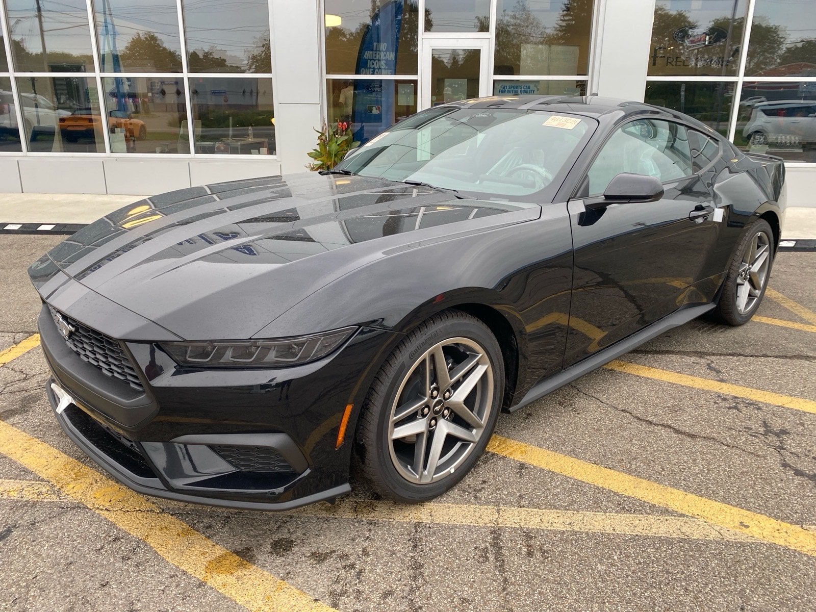 Used 2026 Ford Mustang Premium RWD image 1