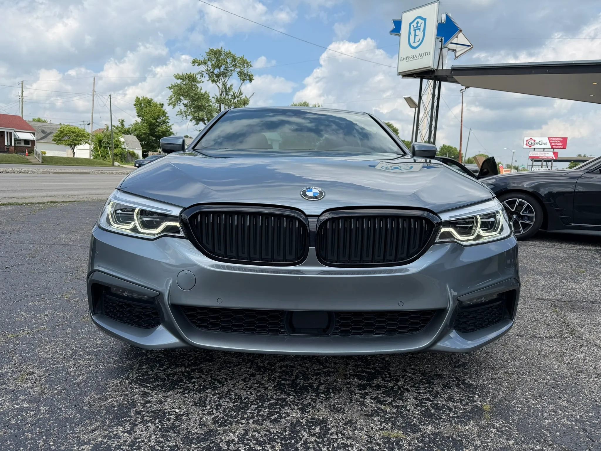 Used 2019 BMW 540i xDrive w/ M Sport Package AWD/4WD image 2