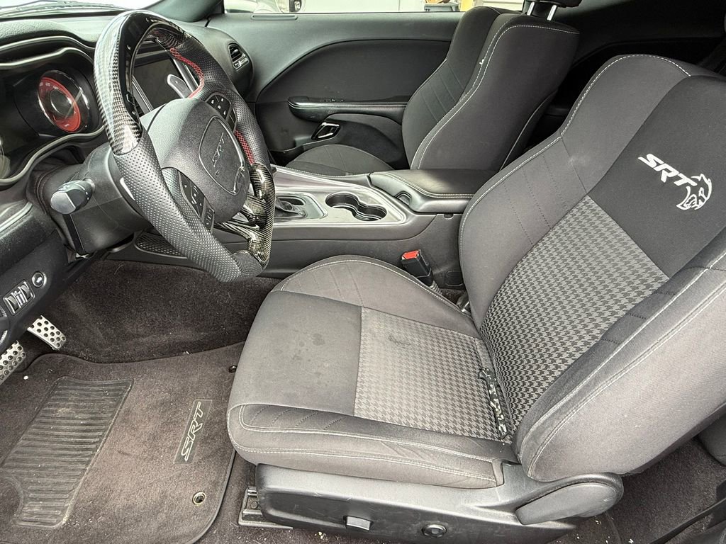Used 2019 Dodge Challenger SRT Hellcat w/ Driver Convenience Group RWD image 16